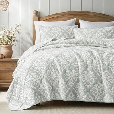 [Exclusivo Mezcla] Exclusivo Mezcla Cotton Quilts Queen Size Sage Green, Soft Lightweight Bedspread Breathable Prewashed Bed Coverlet with 2 Pillow Shams, Boho Pattern Yarn Dyed Muslin Quilt Bedding Set for All Seasons
